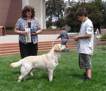Naruto winning Best of Breed with Tanner